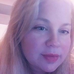 Meet your Posher, Meagan